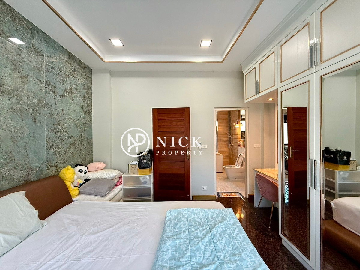 ขายบ้านนวมินทร์ รามอินทรา : LADDAROM ลัดดารมย์ วงแหวน-รามอินทรา : บ้านเดี่ยวหลังใหญ่ Hi Class สังคมมีระดับ ตกแต่งจัดเต็ม สุดยอดของ ฮวงจุ้ย บ้านเลขที่ 9