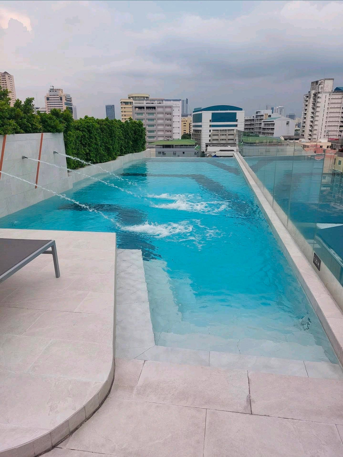 For RentCondoRatchadapisek, Huaikwang, Suttisan : 🚩For Rent: The Collect Ratchada 32 / 28 Sqm. / 3 fl. / Garden View