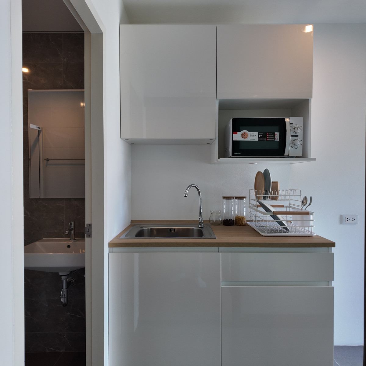 ขายคอนโดพัฒนาการ ศรีนครินทร์ : The Unite Condo อ่อนนุช-พัฒนาการ  คอนโดเลี้ยงสัตว์ได้   เฟอร์ครบ มีงบ Cashback ของแถมมากที่สุด