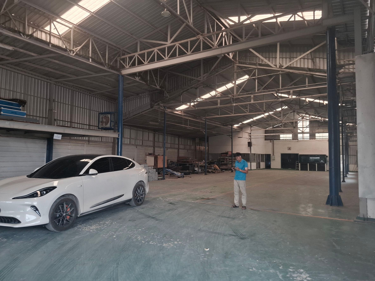 ขายโกดังพัทยา บางแสน ชลบุรี สัตหีบ : อาคารโกดัง พร้อมสิ่งปลูกสร้าง ซอย ชากยายจีน ถนน ทุ่งศุขลา ตำบล ทุ่งสขลา อำเภอศรีราชา ชลบุรี ⚡ราคาถูก! 25,000,000 บาท⚡