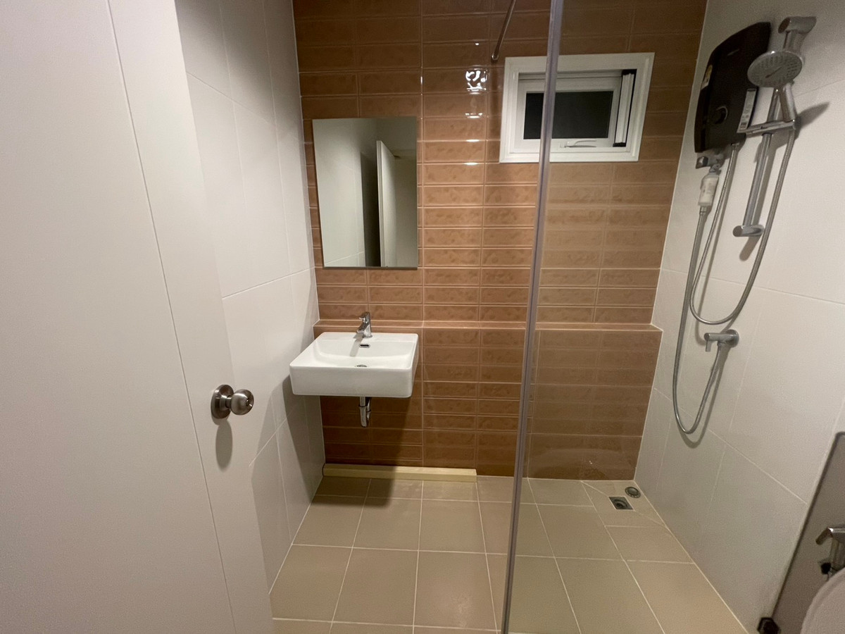 ขายบ้านอยุธยา : ขออนุญาต แอดมินครับ ขายบ้านหมู่บ้าน อณาสิริ อยุธยา 2 เกาะเรียน  บ้านเดี่ยว 4 ห้องนอน 4 ห้องน้ำ 