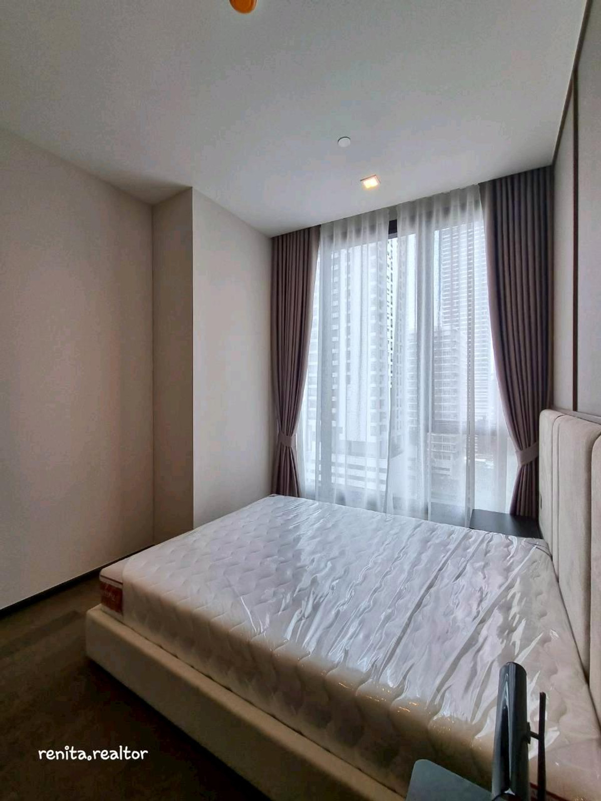 ให้เช่าคอนโดสุขุมวิท อโศก ทองหล่อ : ปล่อยเช่าคอนโดหรู AESTIQ Thonglor – ห้องสวย เลี้ยงสัตว์ได้ (Pet-Friendly) ใจกลางทองหล่อ! 🐾✨48,000 บาท 40 ตรม. 1 นอน