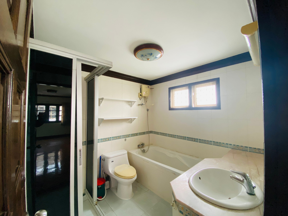 ขายบ้านพัฒนาการ ศรีนครินทร์ : เพียง800 เมตร จากสถานีศรีอุดม บ้านเดี่ยว 98.9 ตารางวา 