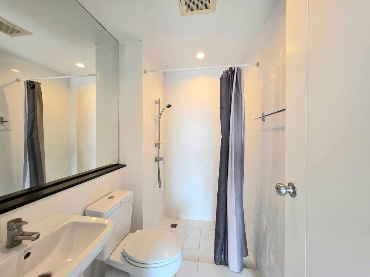 For RentCondoBang Sue, Wong Sawang, Tao Pun : 🔥Rare Item! The Tree Interchange, 1 bedroom, city view + 1 car parking space, the best value in this area.