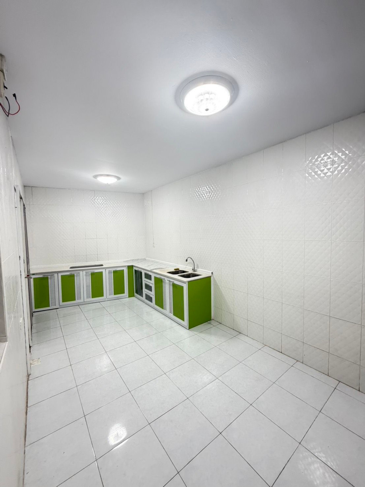 For RentTownhomeThaphra, Talat Phlu, Wutthakat : 3-story townhome, corner room, beautifully decorated, for rent in Phasi Charoen-Bang Wa area. Near BTS Bang Wa, only 1.8 km.