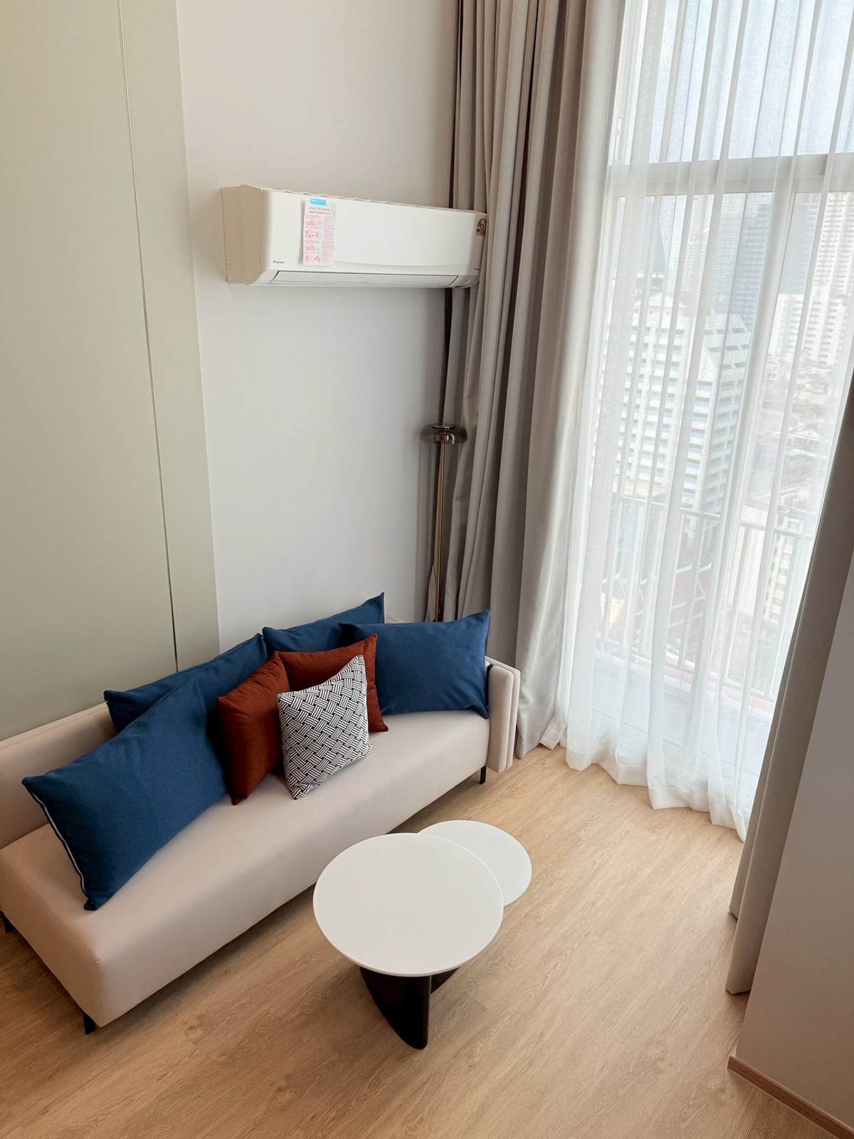 For RentCondoSiam Paragon ,Chulalongkorn,Samyan : For rent: Culture Chula, 2 bedrooms, 3 bathrooms, 2 parking spaces, cheapest price in the building. only here
