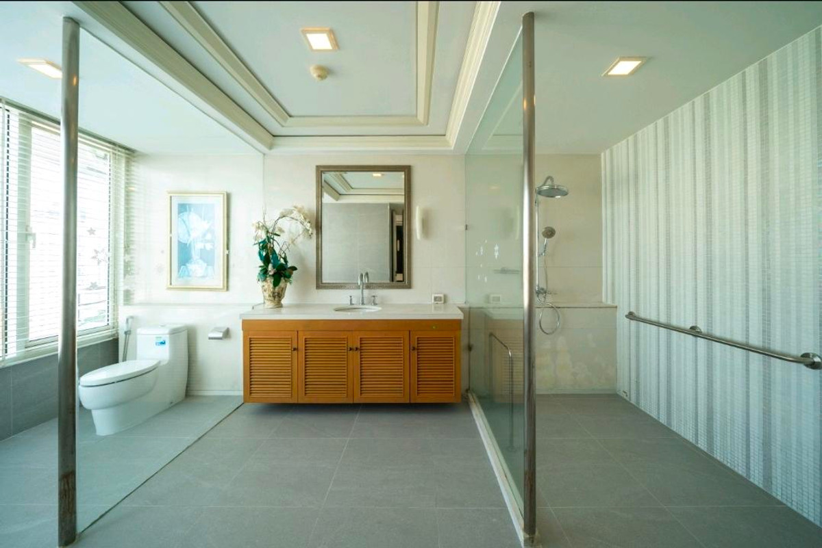 ขายคอนโดสุขุมวิท อโศก ทองหล่อ : (For Sale🔥) 📍 Hampton Thonglor10 | 6B5B1M 425 sq.m. | Spacious Duplex Penthouse in Thonglor with Private Terrace | Pet-friendly 🐶🐱