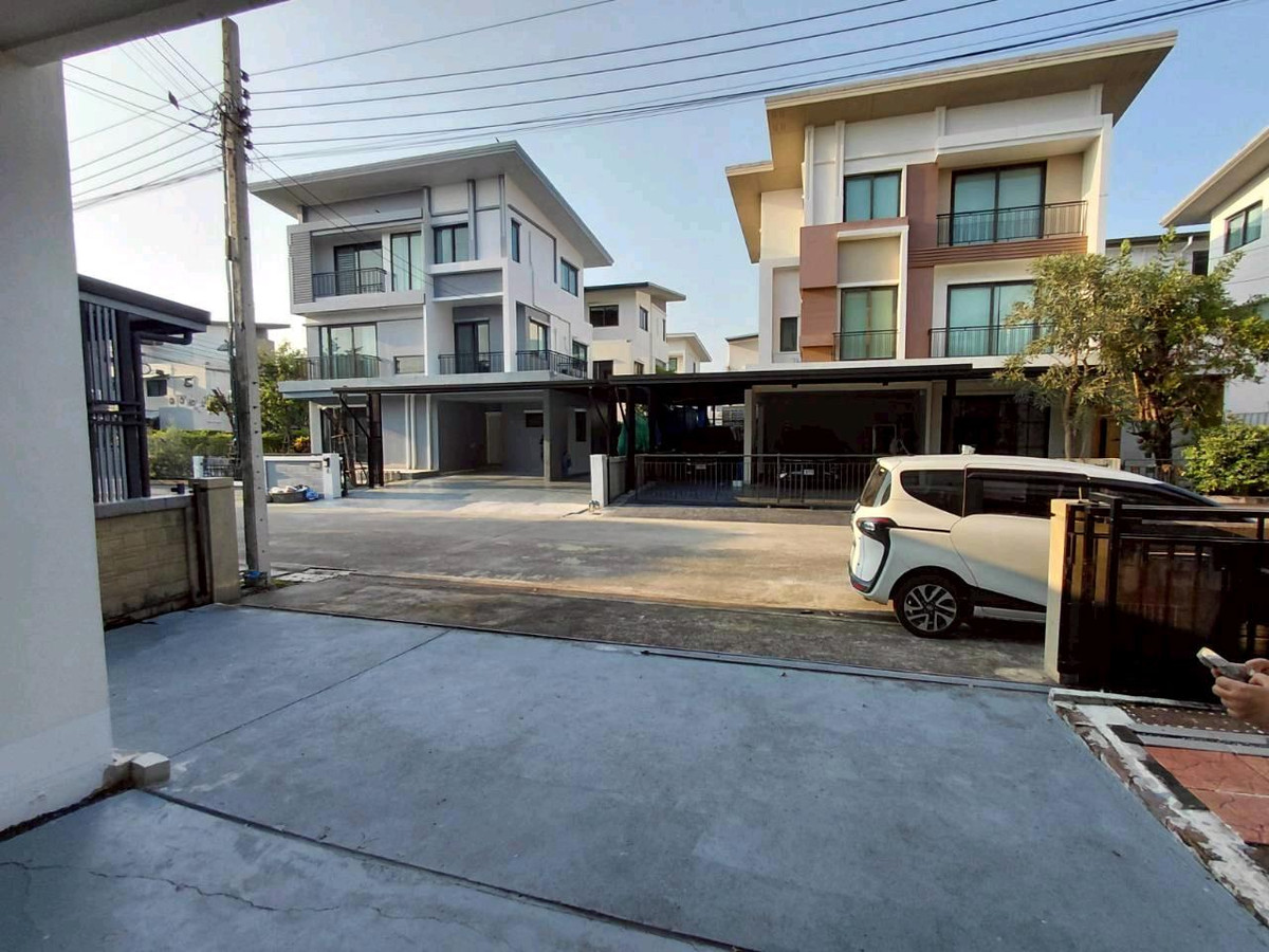 ให้เช่าบ้านนวมินทร์ รามอินทรา : 🏡 ให้เช่า โกลเด้นท์ เพรสทีช สุขาภิบาล5 พร้อมเข้าอยู่