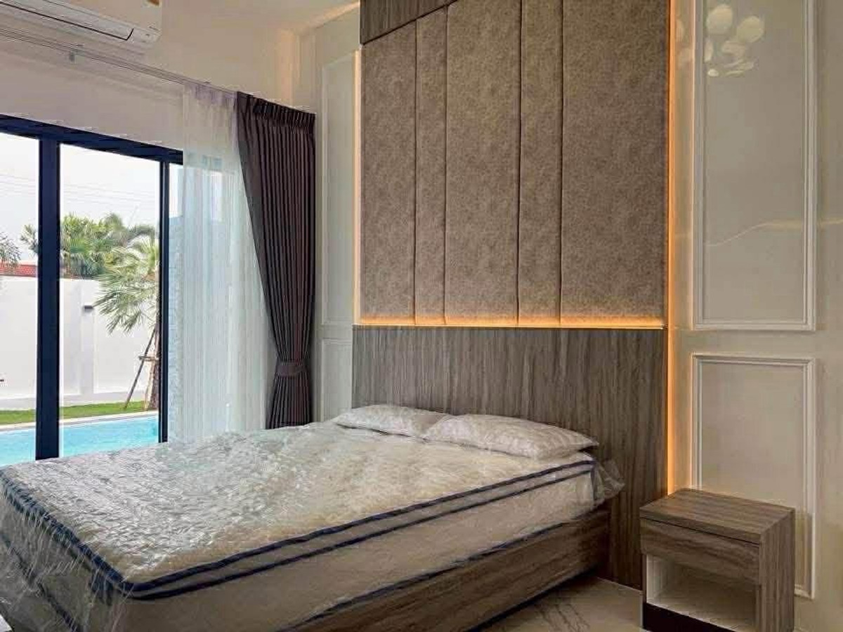 For SaleHousePattaya, Bangsaen, Chonburi : Luxury Pool Villa for Sale Huai Yai, Brand New House with Private Pool Near Sukhumvit Road and Jomtien Beach, Ideal for Investment and Daily Rental