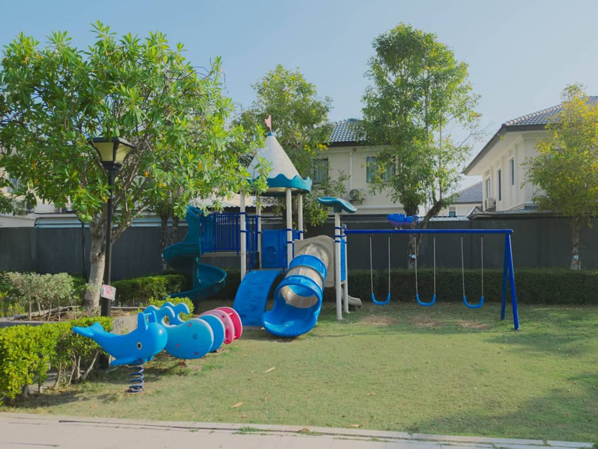 ขายทาวน์โฮมขอนแก่น : ทาวน์โฮม 2 ชั้น พฤกษา แอร์พอร์ต แต่งสวย ใกล้สนามบินขอนแก่น เฟอร์ครบ หิ้วกระเป๋าเข้าอยู่ได้เลย