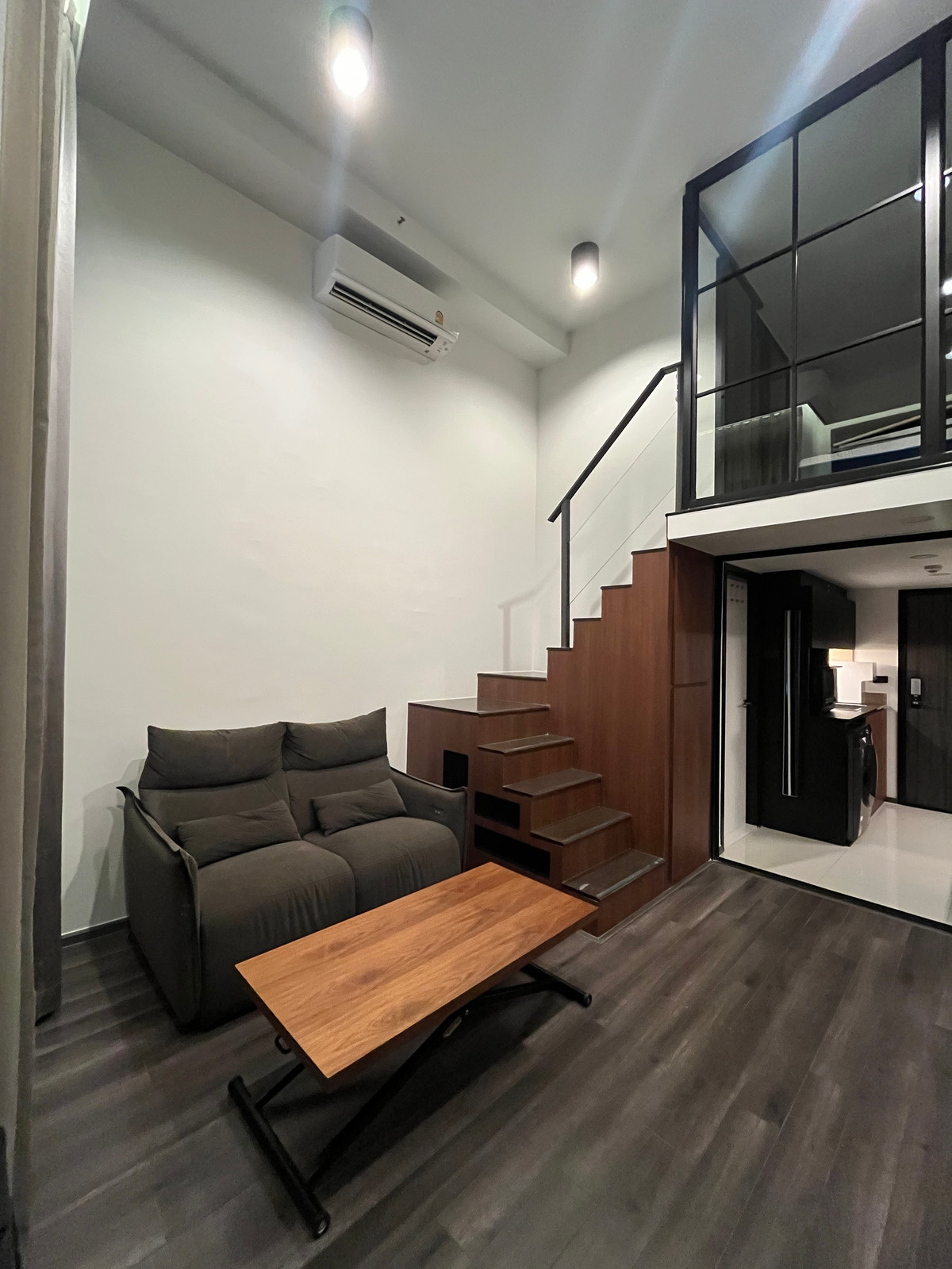 ขายคอนโดพระราม 9 เพชรบุรีตัดใหม่ RCA : KnightsBridge Space Rama 9 / Duplex 1 Bedroom (FOR SALE), ไนท์บริดจ์ สเปซ พระราม 9 / ดูเพล็กซ์ 1 ห้องนอน (ขาย) TARN310