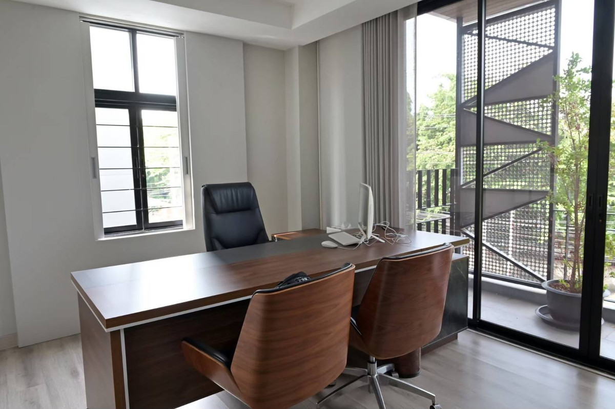 ให้เช่าโฮมออฟฟิศบางนา แบริ่ง ลาซาล : 🔥 ให้เช่า Home Office Luxury บางนา 🔥  ครบ จบ ทั้งออฟฟิศ + ที่พักในที่เดียว! พร้อมใช้งานทันที