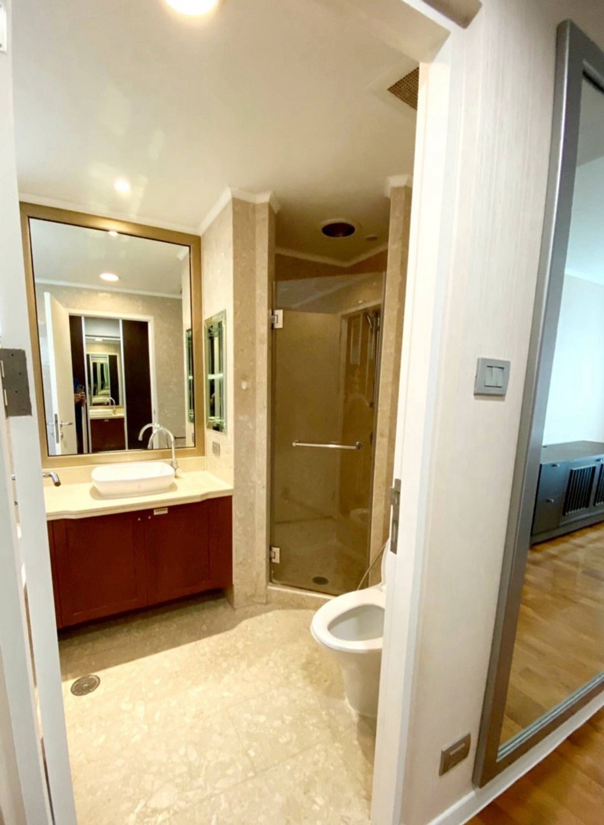 For RentCondoWitthayu, Chidlom, Langsuan, Ploenchit : 🔥Rent 2BR🔥86sqm🔥Floor4🔥50,000/month🔥