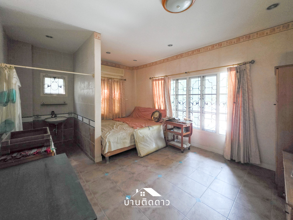 ขายบ้านราษฎร์บูรณะ สุขสวัสดิ์ : ขายตามสภาพแต่ศักยภาพล้น! บ้านเดี่ยวมัณฑนา 4 นอน 3 น้ำ พื้นที่เยอะสะใจ ใกล้สโมสรส่วนกลาง แถมทำเลยังใกล้พระราม3 เพียง 15 นาที