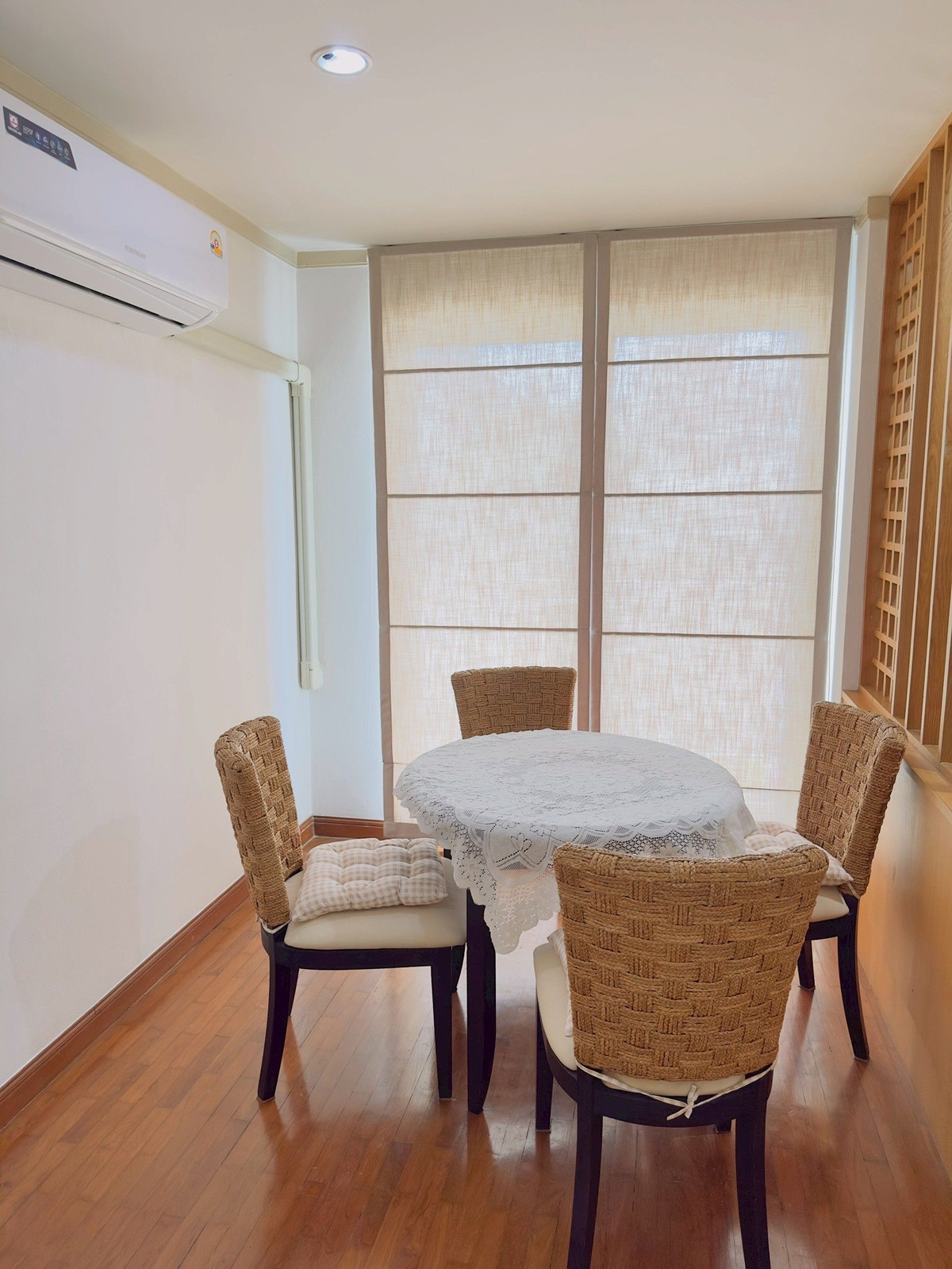 ให้เช่าคอนโดนานา : For Rent Condo Baan Siri Sukhumvit 13 Fully furnished (S15-8645)  