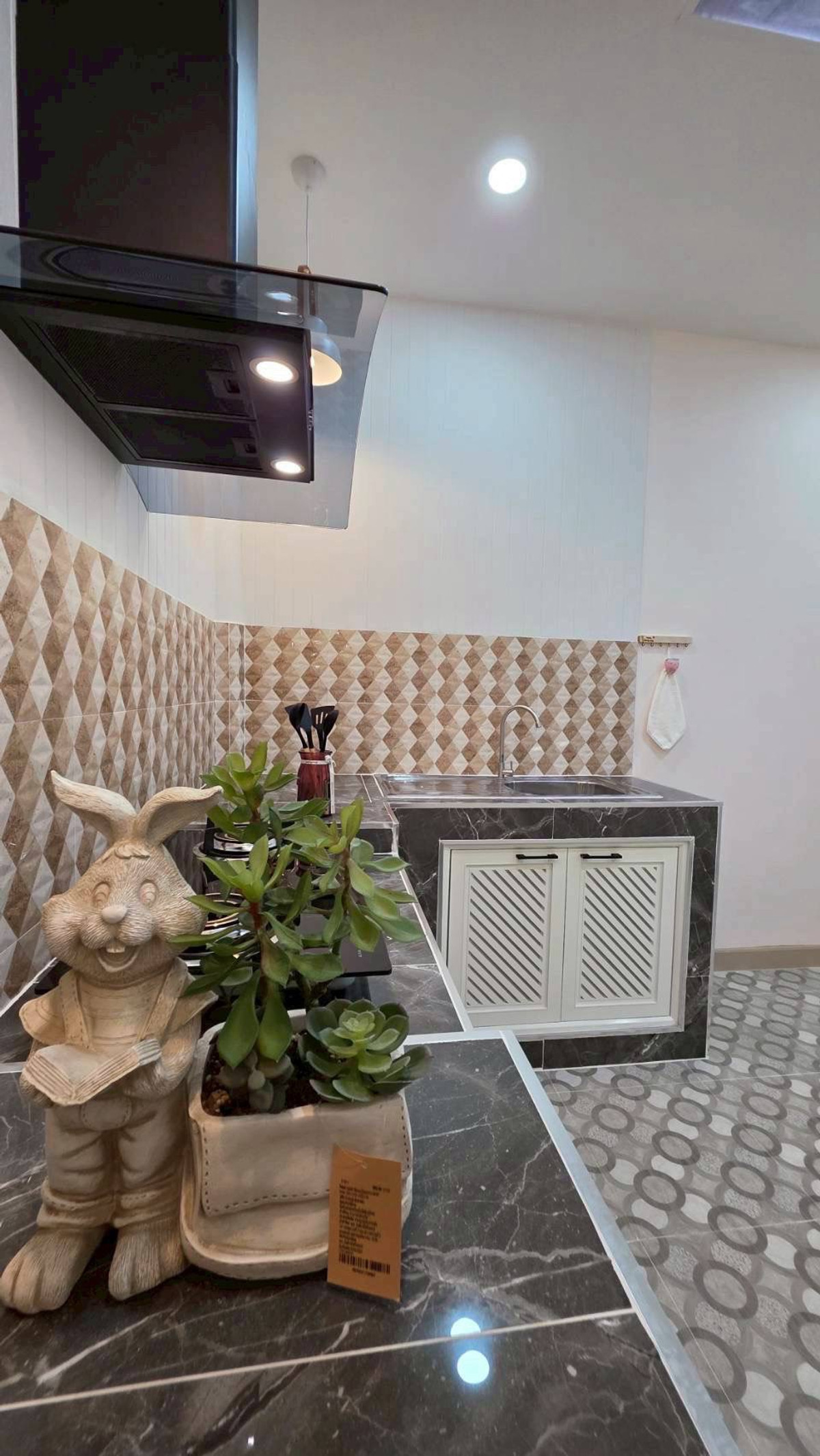 ขายทาวน์โฮมนนทบุรี บางใหญ่ บางบัวทอง : ขายทาวน์เฮาส์บัวทองธานีพาร์ควิลล์ 1 บางบัวทอง 21 ตร.ว. 4 นอน แต่งใหม่ฟรีเฟอร์ฯ Index ฟรีโอน