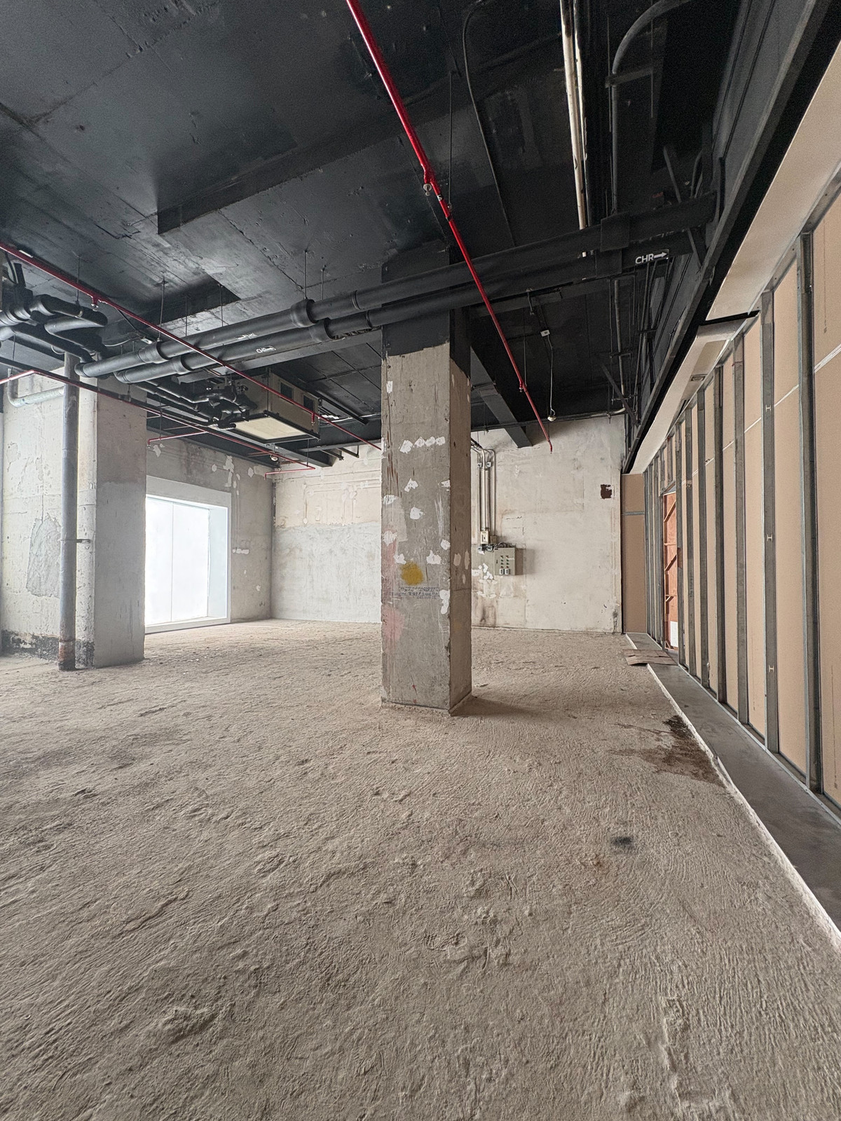 For RentRetail SpaceWitthayu, Chidlom, Langsuan, Ploenchit : Space for Rent in the Heart of Chit Lom BTS Walk Distance Ideal for Restaurant