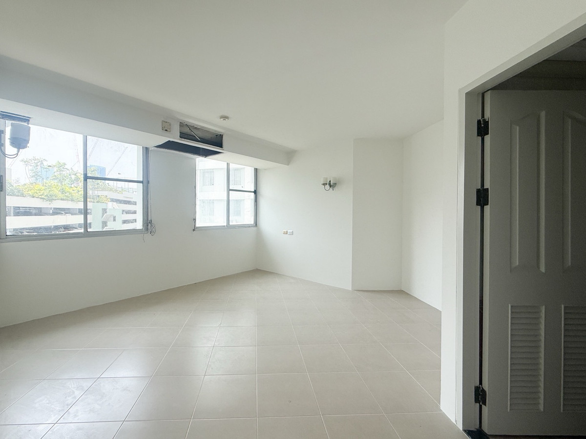 ขายคอนโดเกษตรศาสตร์ รัชโยธิน : ขายด่วน🔥ศุภาลัย ปาร์ค พหลโยธิน (85 ตรม.) 2 นอน 2 น้ำเพียง 5.9 ล้าน