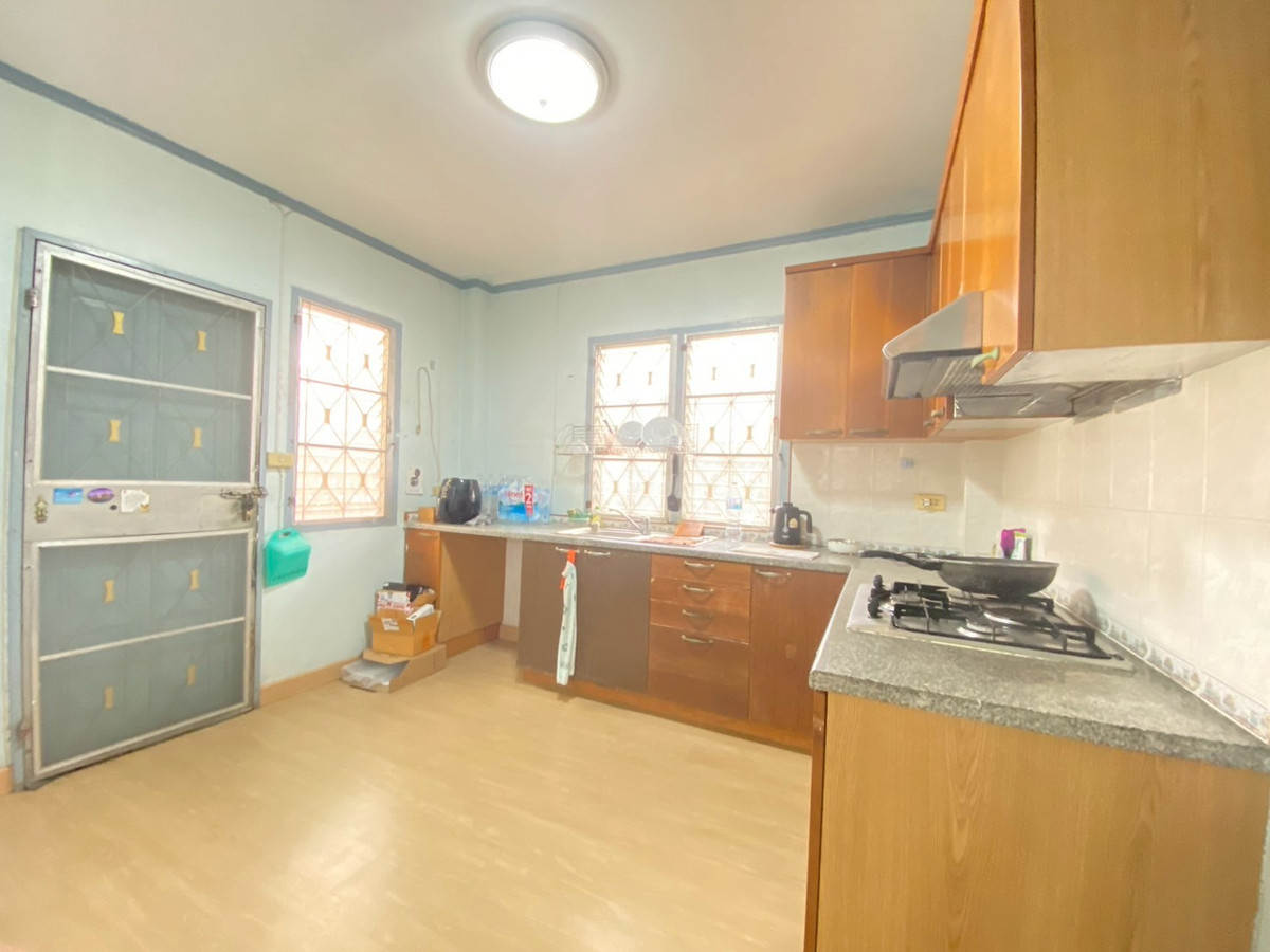 ขายบ้านสมุทรปราการ สำโรง : ขายบ้านเดี่ยว 2 ชั้น พร้อมอยู่ หมู่บ้านวรารมย์ เลควิลล์ บางพลี-สมุทรปราการ บ้านแต่งสวย ต่อเติมครบ | ทำเลดี | 