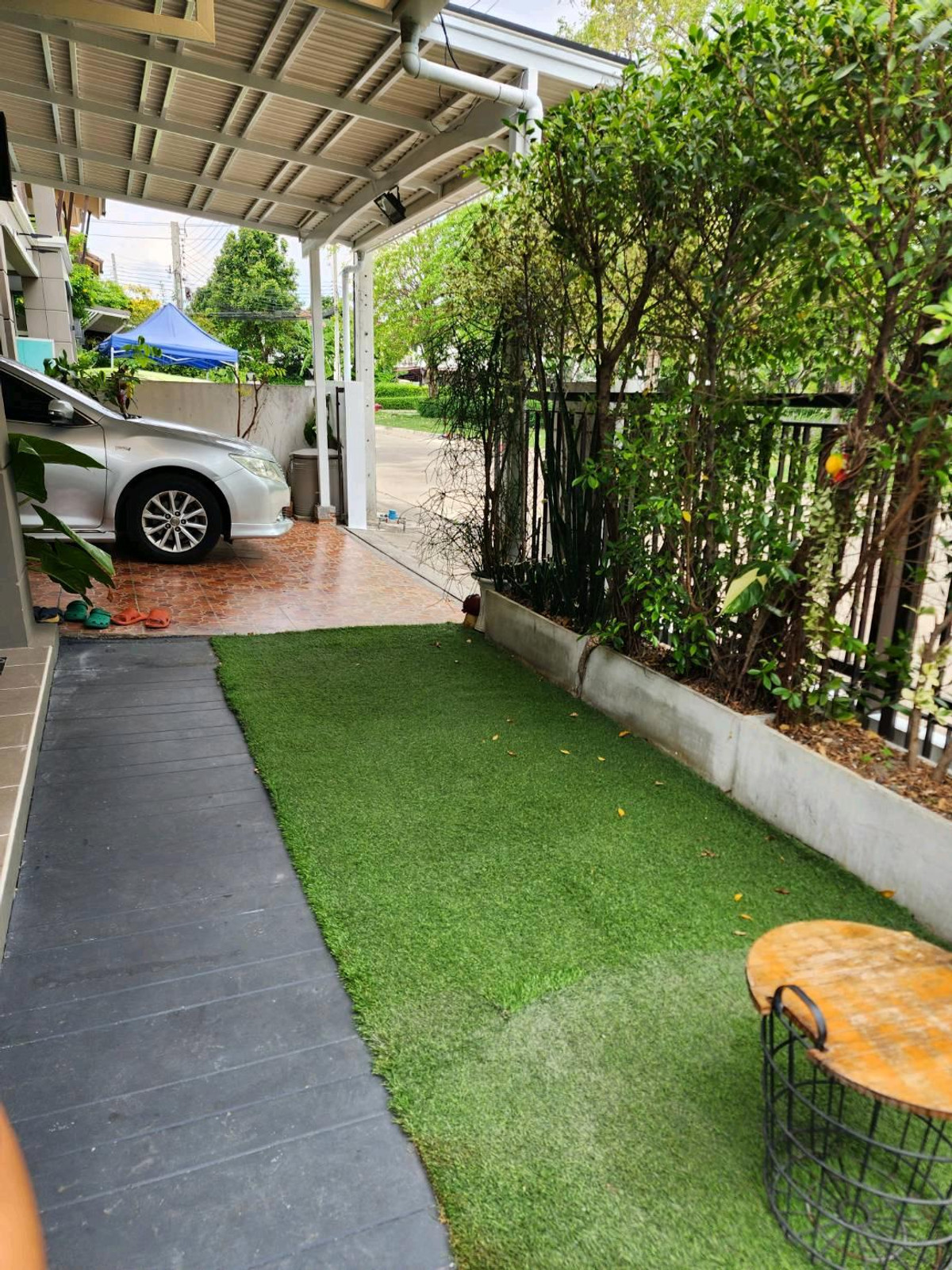 For RentPattanakan, Srinakarin : Twin house for rent 53,000 months.