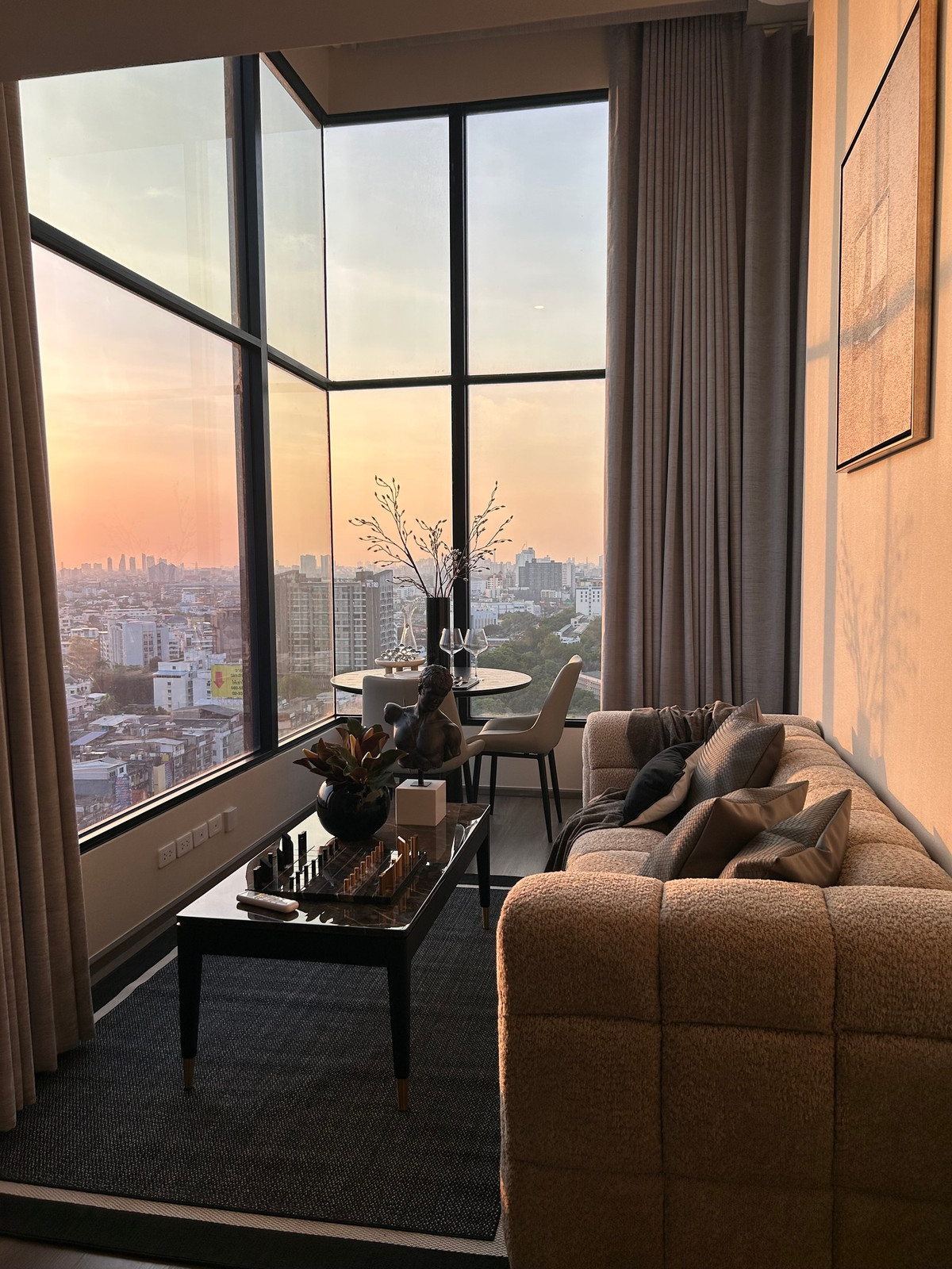 For RentCondoKasetsart, Ratchayothin : For Rent: So Origin Kaset Interchange, 40,000 THB [NCr260310]