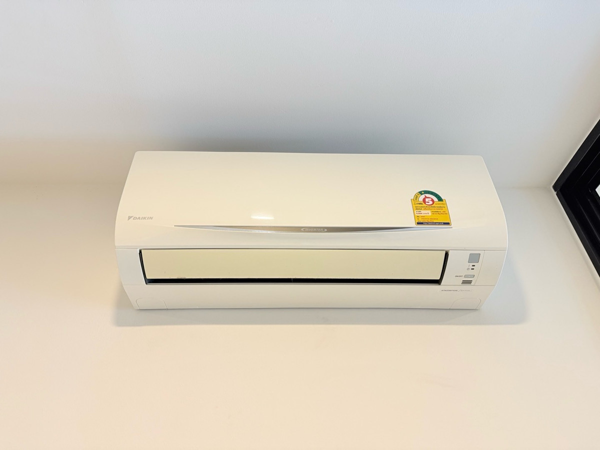 For RentCondoBangna, Bearing, Lasalle : knights bridge collage condo Sukumvit 107