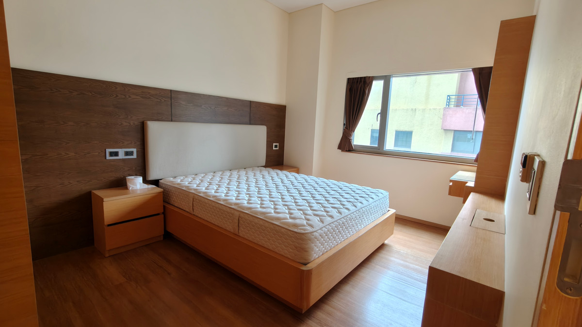 ขายคอนโดสีลม ศาลาแดง บางรัก : ขายคอนโดศาลาแดง เรสซิเดนซ์ 