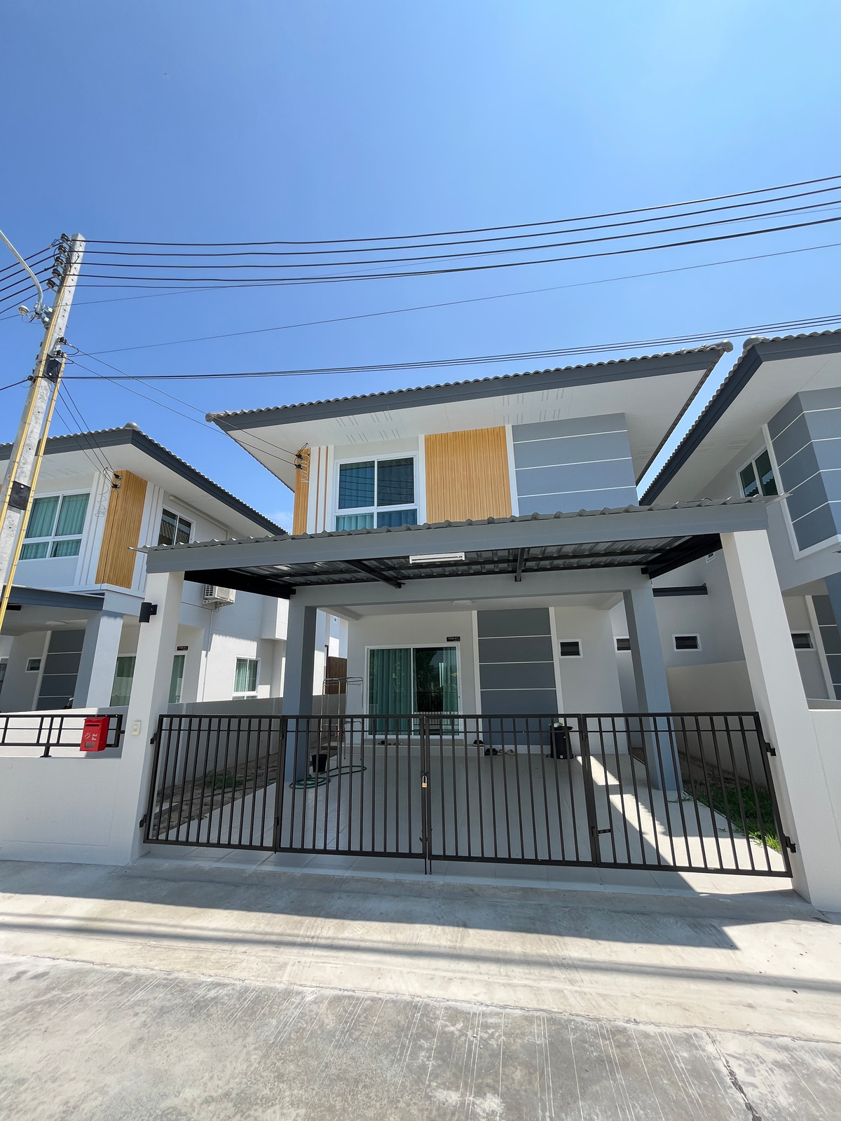 ขายพัทยา บางแสน ชลบุรี สัตหีบ : 🔥 คุ้มกว่านี้ไม่มีอีกแล้วกับบ้านแฝดไซส์ใหญ่ 3 ห้องนอน 3 ห้องน้ำ 🔥