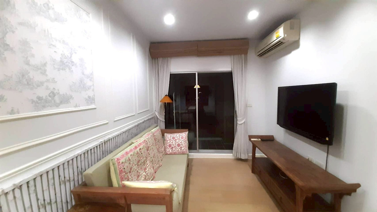 For RentCondoKasetsart, Ratchayothin : For rent, The Seed Terre Ratchayothin, meets the needs of working people! 1 bedroom, 38 sq m., private corner room, near SCB building and Kasetsart University.