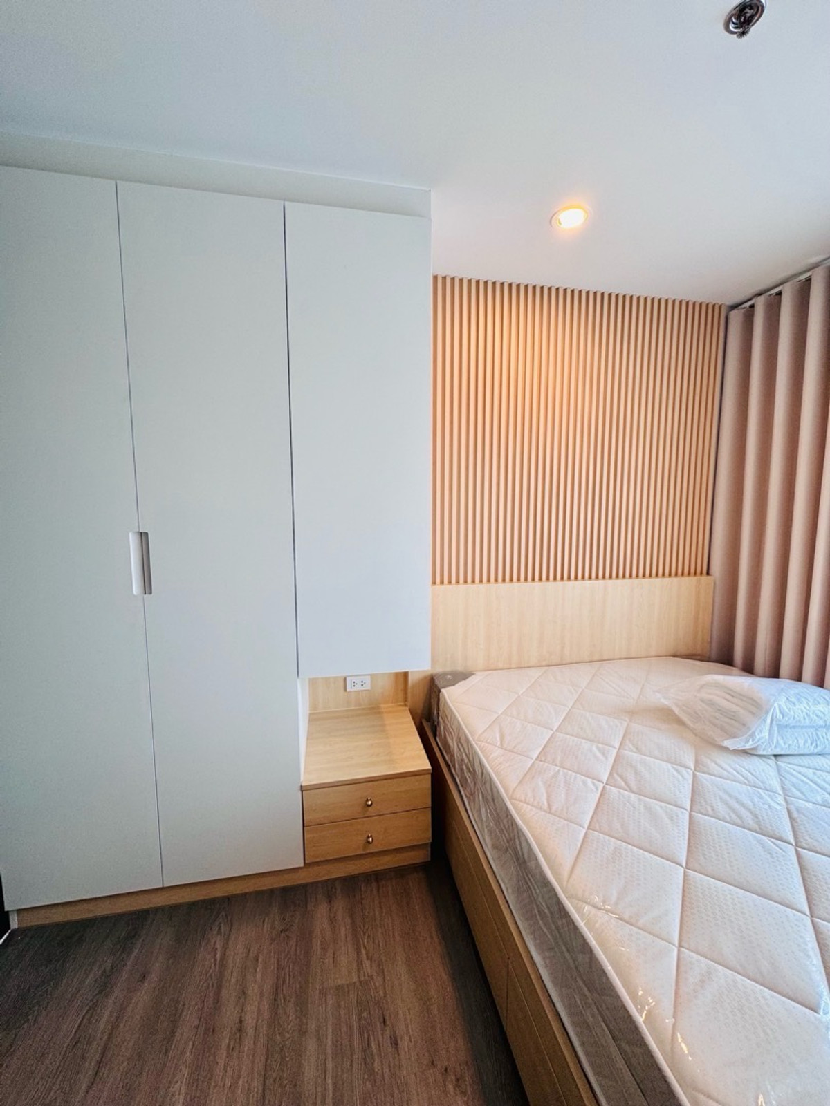 ให้เช่าคอนโดท่าพระ ตลาดพลู วุฒากาศ : 🔥 ปล่อยเช่าด่วน! 11,000.- แต่ง Built-in จัดเต็ม สไตล์ Minimal Muji  ที่ Regent Home วุฒากาศ 