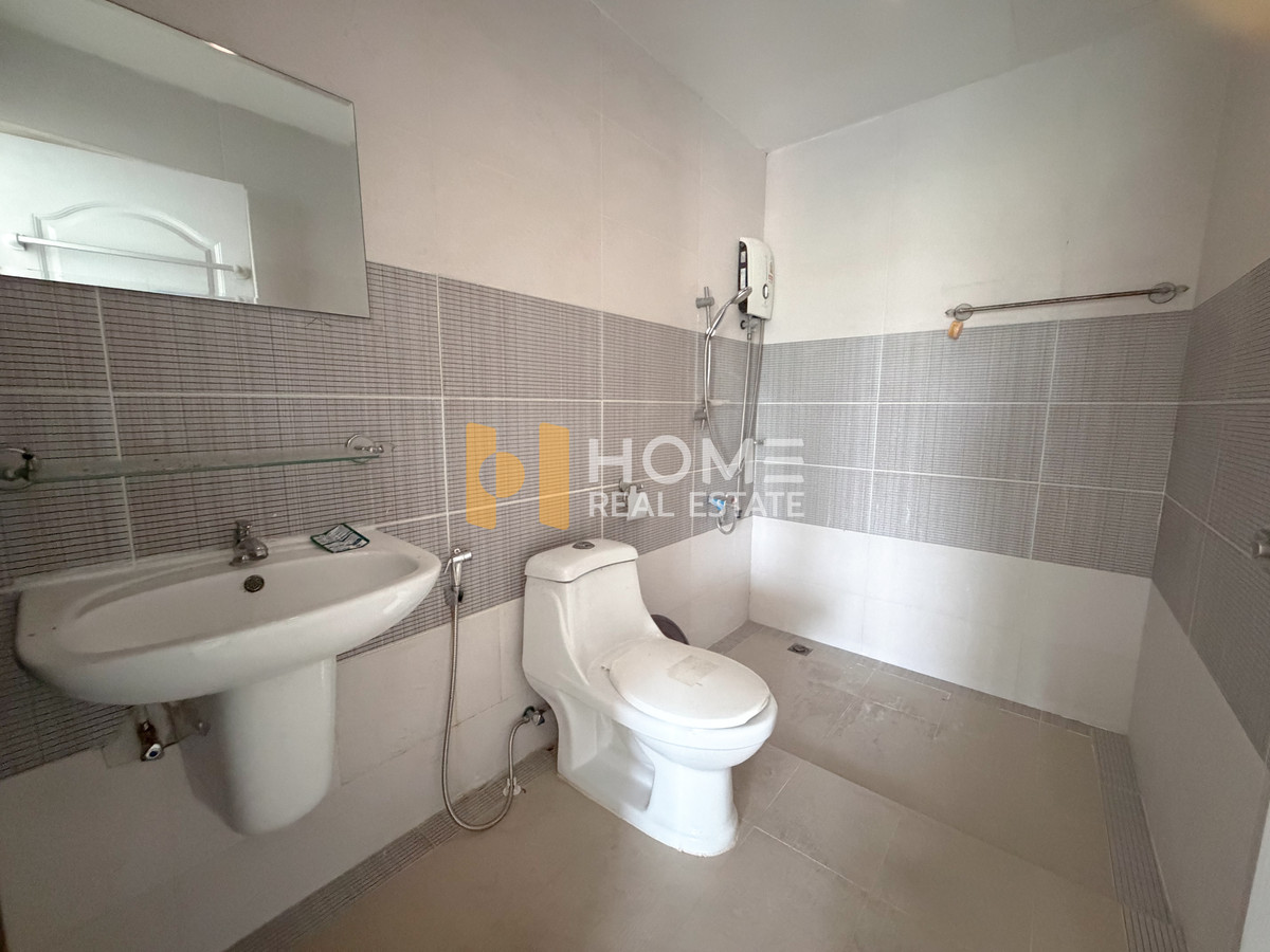 ขายทาวน์โฮมเกษตร นวมินทร์ ลาดปลาเค้า : ทาวน์เฮ้าส์ นวมินทร์ 72 / 2 ห้องนอน (ขาย), Townhouse Nawamin 72 / 2 Bedrooms (FOR SALE) MNT041