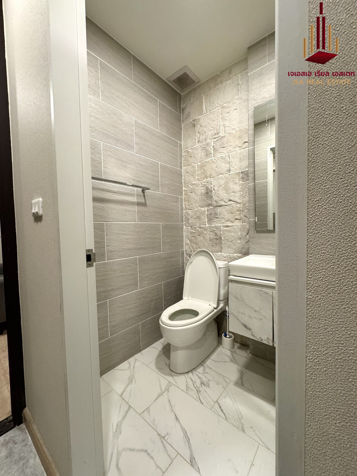 For SaleCondoChaengwatana, Muangthong : ✨ For Sale: The Cube North Chaengwattana 12 Condo ✨ 💰 Only 2,400,000 THB