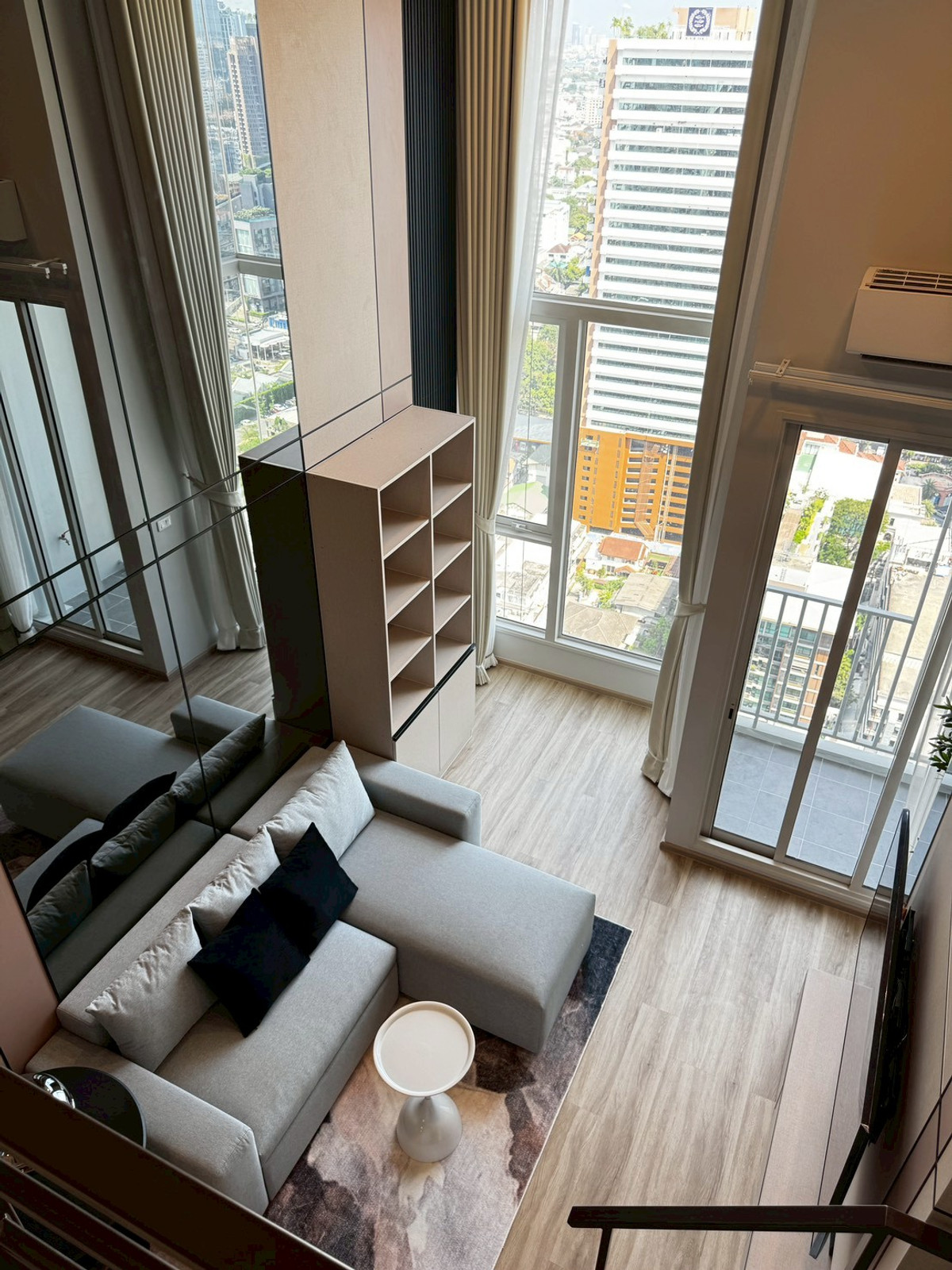 ให้เช่าคอนโดสุขุมวิท อโศก ทองหล่อ : [For Rent] Culture Thonglor – Ultra-Stylish Studio Hybrid (High Ceiling)