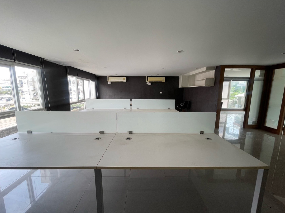 For RentHome OfficeSamut Prakan,Samrong : Premium Home Office for Rent: The Terminal Suvarnabhumi
The Ultimate Strategic Location for Logistics, Import-Export, and Modern Enterprises!