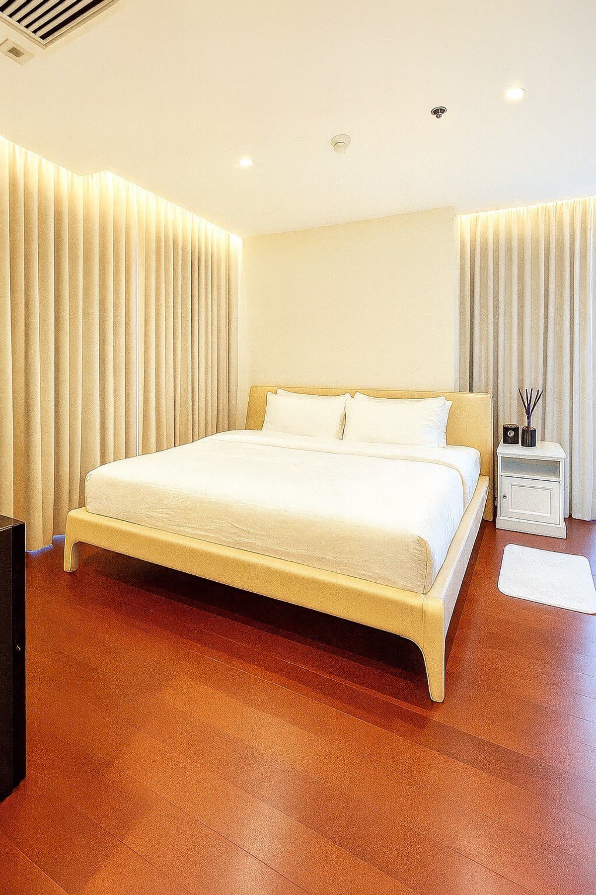 ให้เช่าคอนโดสุขุมวิท อโศก ทองหล่อ : KHUN By YOO / 2 Bedroom (FOR RENT), คุณ บาย ยู / 2 ห้องนอน (เช่า) NA076