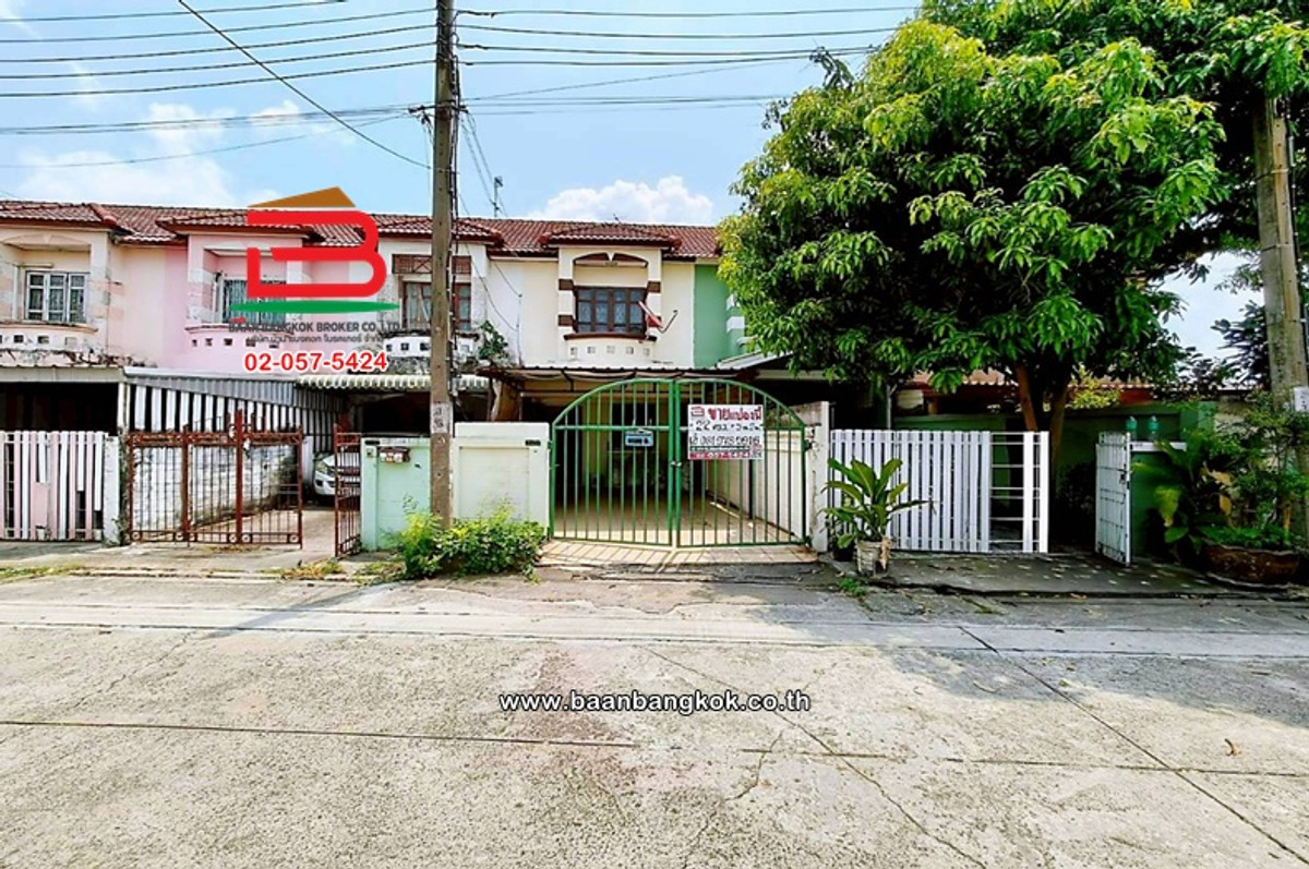 ขายทาวน์โฮมนนทบุรี บางใหญ่ บางบัวทอง : ทาวน์เฮาส์ หมู่บ้านปิยวรารมย์ 3 เนื้อที่ 22 ตร.ว. ซอยบ้านกล้วย-ไทรน้อย ถนนกาญจนาภิเษก ตำบลทวีวัฒนา อำเภอไทรน้อย นนทบุรี