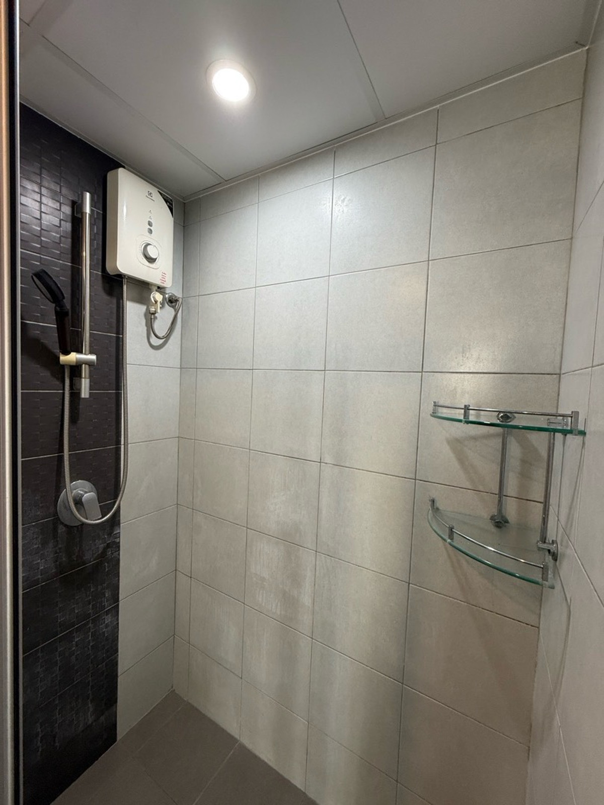 ให้เช่าคอนโดเกษตรศาสตร์ รัชโยธิน : ให้เช่า ศุภาลัย ซิตี้ รีสอร์ท รัชโยธิน-พหลฯ 32 สตูดิโอ 32 ตร.ม. ครัวปิดติดระเบียง ชั้น 4 แดดไม่ร้อน  ใกล้ BTS เสนานิคม