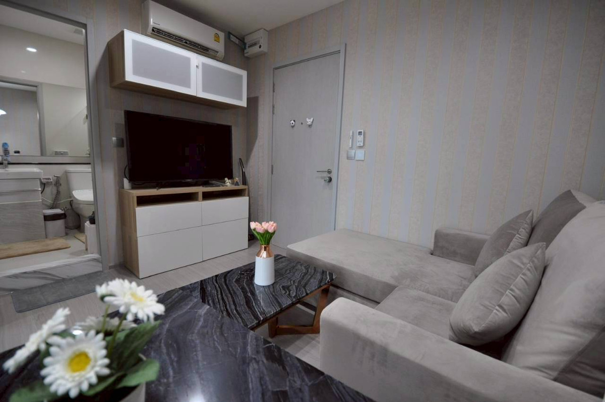 For SaleCondoOnnut, Udomsuk : sell ! 1 bedroom condo, AP Life, Sukhumvit 62, size 30 sq m, 14th floor (east, morning sun, not hot in the evening)