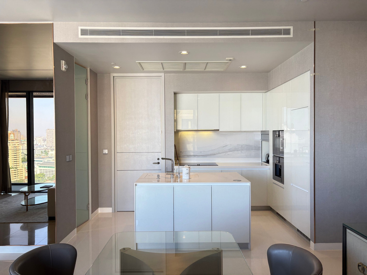 ขายคอนโดสุขุมวิท อโศก ทองหล่อ : SALE 2-Bedroom unit at Vittorio Sukhumvit 39,  Contact 062-496-6454