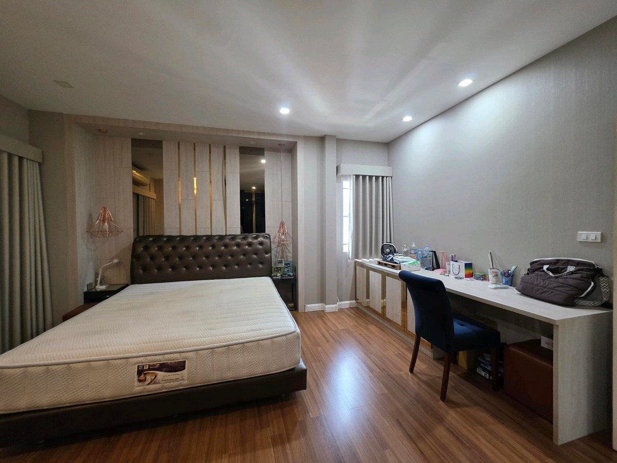 ให้เช่าบ้านลาดกระบัง สุวรรณภูมิ : บ้านเดี่ยว มัณฑนา 2 วงแหวน-อ่อนนุช (Mantana 2 Wongwaen-Onnut)