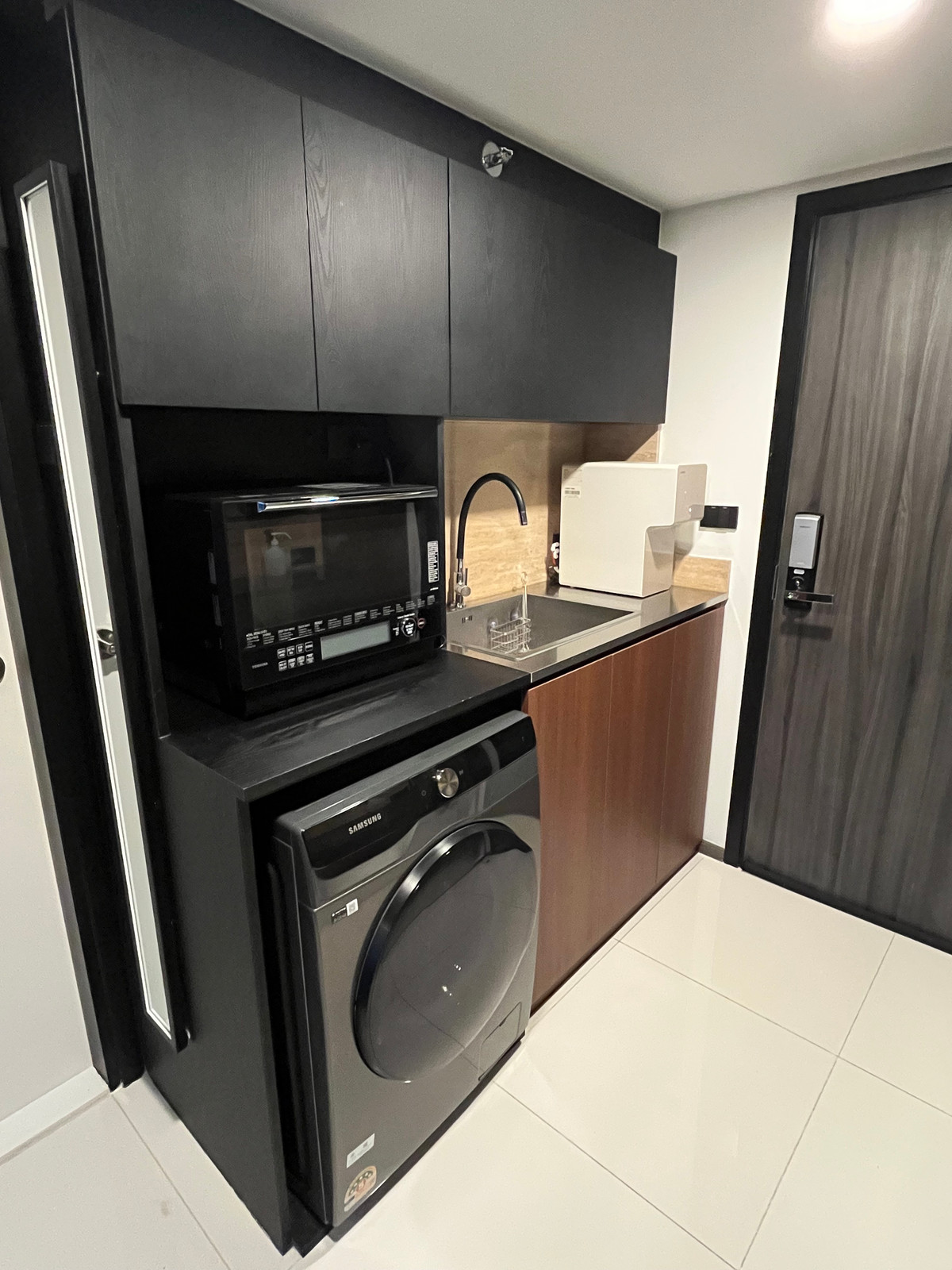 ขายคอนโดพระราม 9 เพชรบุรีตัดใหม่ RCA : KnightsBridge Space Rama 9 / Duplex 1 Bedroom (FOR SALE), ไนท์บริดจ์ สเปซ พระราม 9 / ดูเพล็กซ์ 1 ห้องนอน (ขาย) TARN310