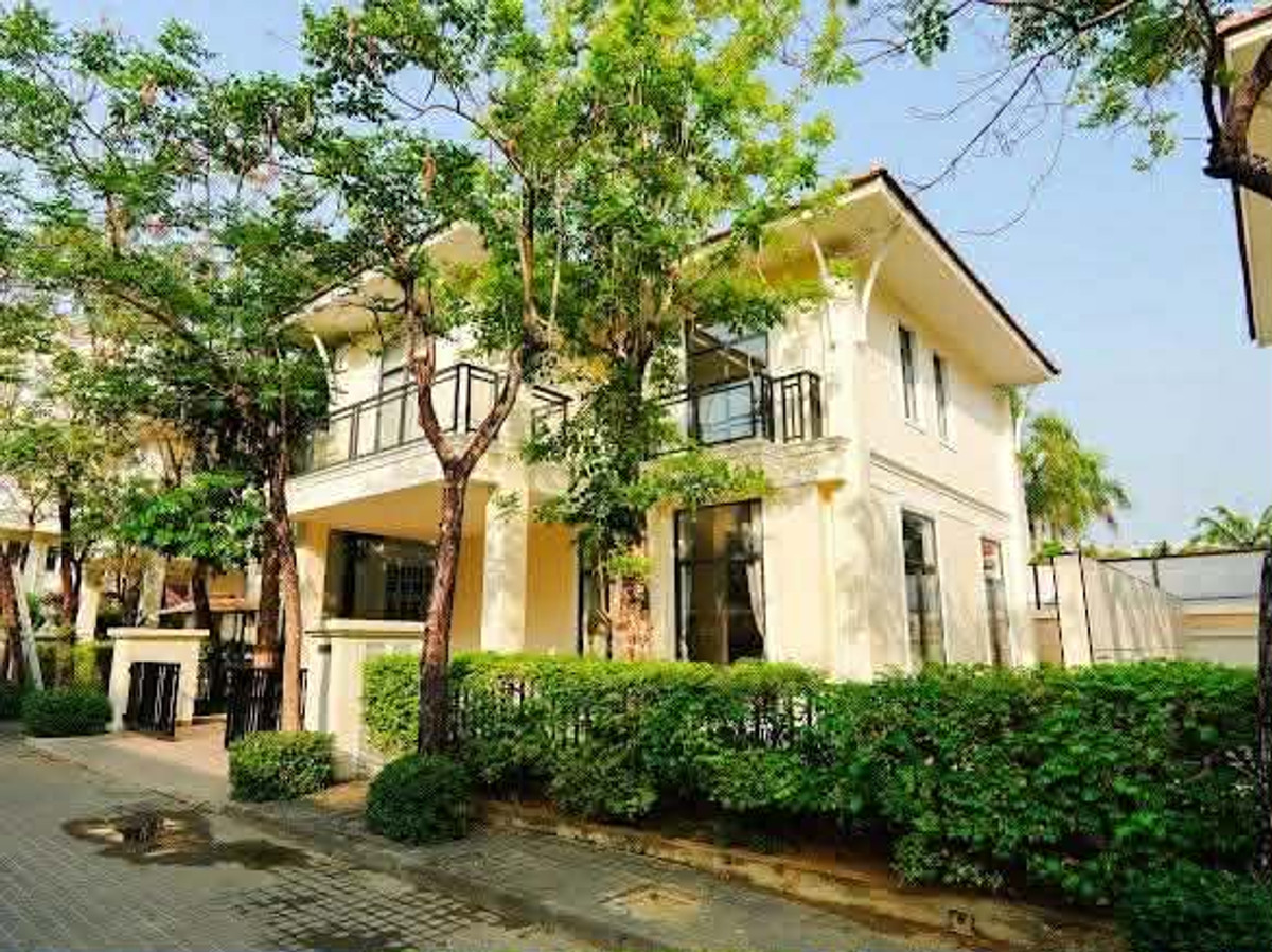 ขายพัทยา บางแสน ชลบุรี สัตหีบ : ขายบ้านเดี่ยวพูลวิลล่าใจกลางเมืองพัทยา โครงการธาดารวดี ทั้งหมด 6 ยูนิต 4 ห้องนอน 3 ห้องน้ำ 2 ที่จอดรถ 1 สระว่ายน้ำ