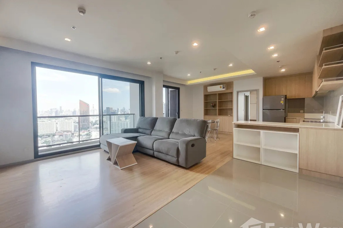 ขายคอนโดสะพานควาย จตุจักร : FQ ขายคอนโด M Jatujak (Pet Friendly) ราคา 18,500,000 บาท [MKs260401]