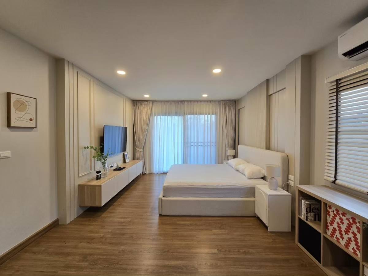 ให้เช่าบ้านบางนา แบริ่ง ลาซาล : ᚱ ให้เช่า บ้านเดี่ยว🔥4 ห้องนอน 190 ตร.ม.🔥ที่จอดรถ 2 คัน ✅ มี EV Charger Centro บางนา ใกล้ Mega Bangna เพียง 1 กม.