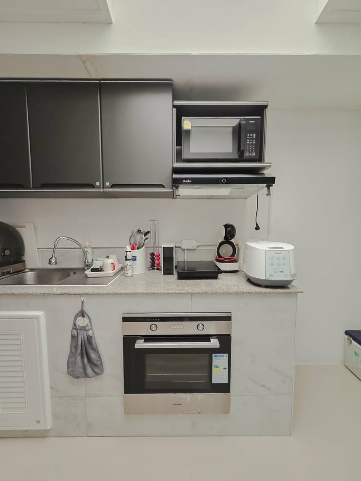 ขายทาวน์โฮมขอนแก่น : ทาวน์โฮม 2 ชั้น พฤกษา แอร์พอร์ต แต่งสวย ใกล้สนามบินขอนแก่น เฟอร์ครบ หิ้วกระเป๋าเข้าอยู่ได้เลย