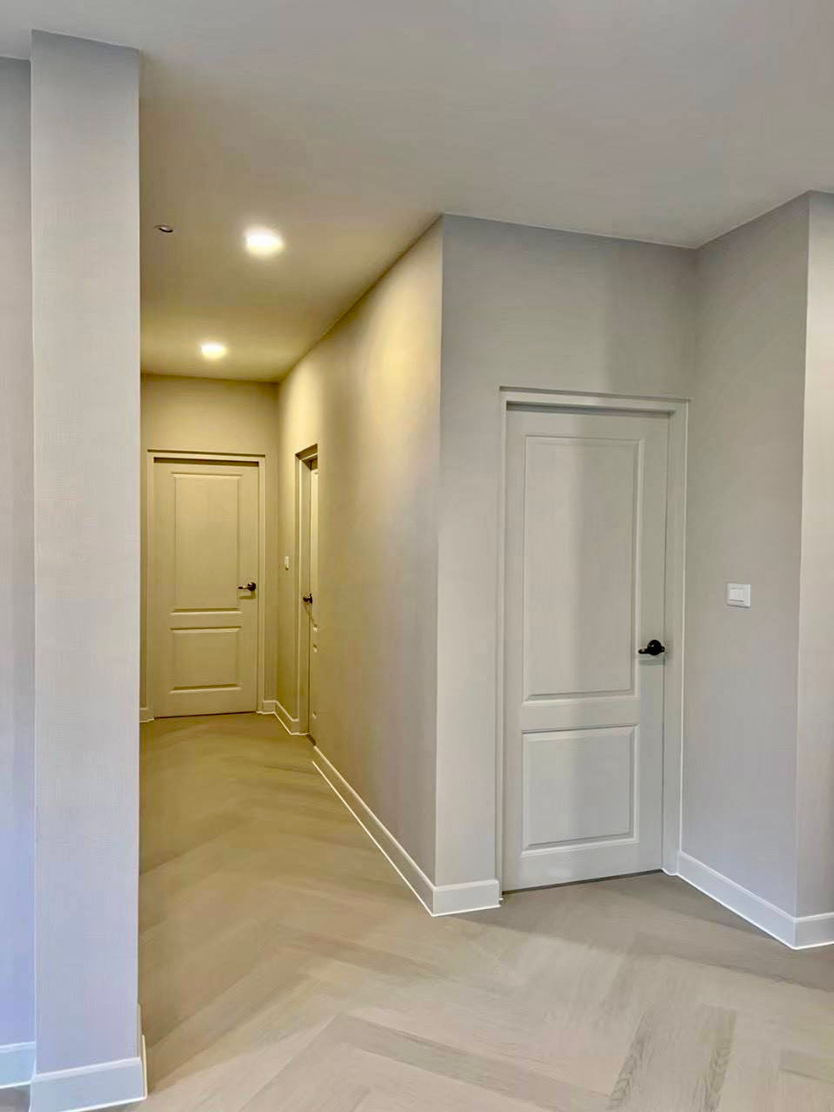 For SaleHousePathum Thani,Rangsit, Thammasat : Centro Phahol - Vibhavadi 2 / 4 Bedrooms (FOR SALE) BNS062