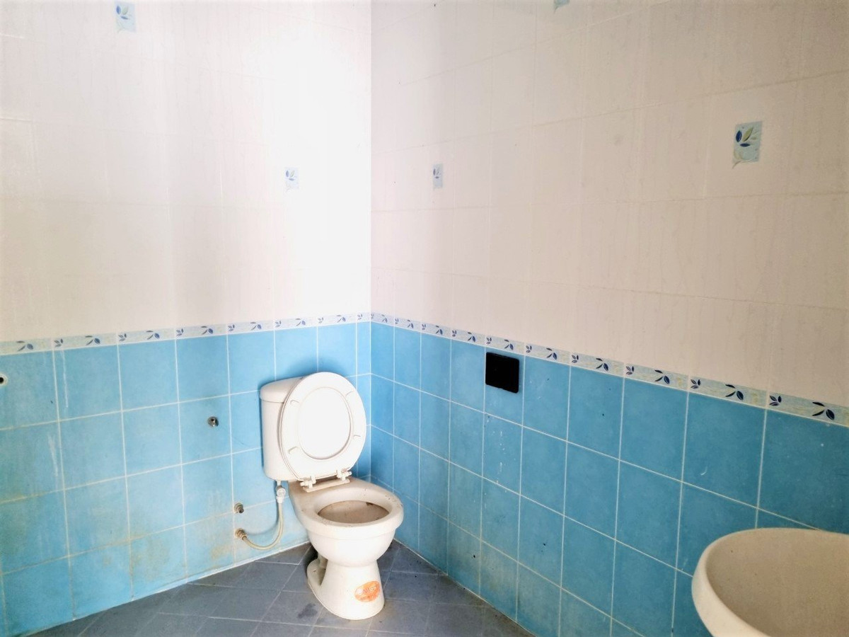 ขายทาวน์โฮมหัวหิน ประจวบคีรีขันธ์ : ขายด่วนทาวน์เฮ้าส์หมู่บ้านภูตะวัน ซอย10 ถนนหัวหิน-อ่างเก็บน้ำห้วยผาก (ทล.3218)  ประจวบคีรีขันธ์ สภาพดี ราคาประหยัด