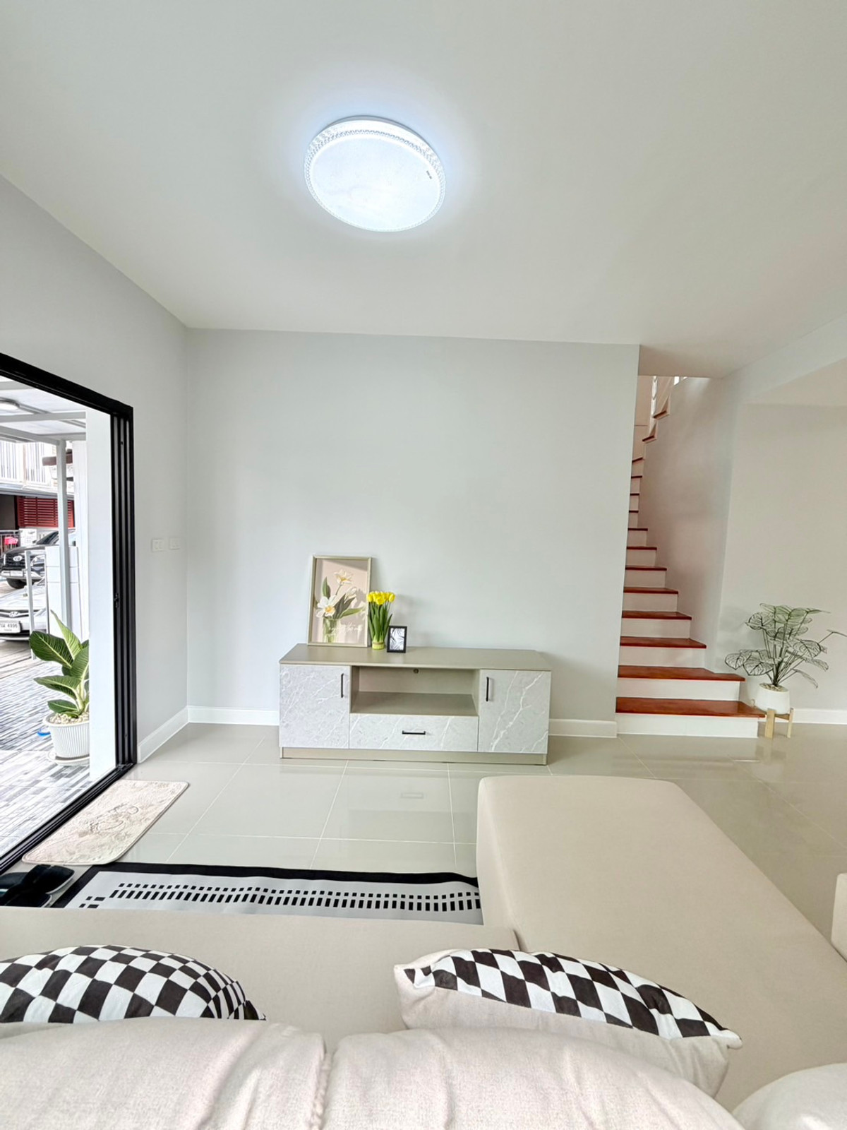 ขายทาวน์โฮมนนทบุรี บางใหญ่ บางบัวทอง : ขายทาวน์เฮาส์พฤกษาวิลล์ 63/1 พระราม 5 หลังมุม 25.1 ตร.ว. หน้ากว้าง 8 ม. ฟรีโอน