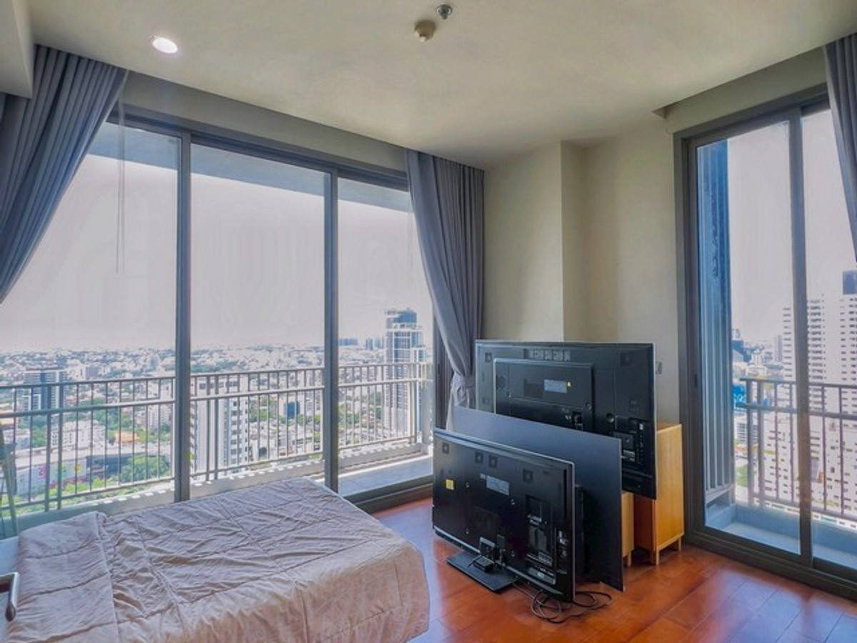 ขายคอนโดสุขุมวิท อโศก ทองหล่อ : YS3042 ขายห้อง ควอทโทร บาย แสนสิริ QUATTRO BY SANSIRI 3 ห้องนอน 29 ลบ