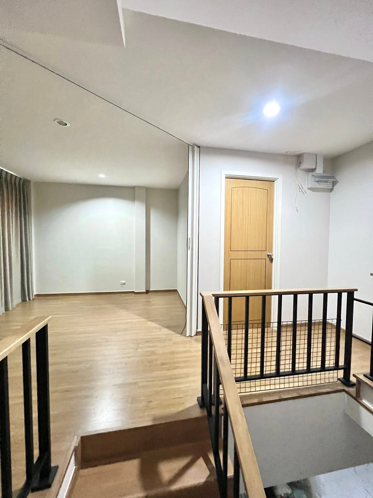 ให้เช่าทาวน์โฮมรัชดา ห้วยขวาง : WS6935 🏠 ทาวน์โฮม 3 ชั้นสิริเฮ้าท์ รัชดา 18 (หลังมุม) ใจกลางรัชดา–ลาดพร้าว ✨เพียง 50,000 บาท/เดือน